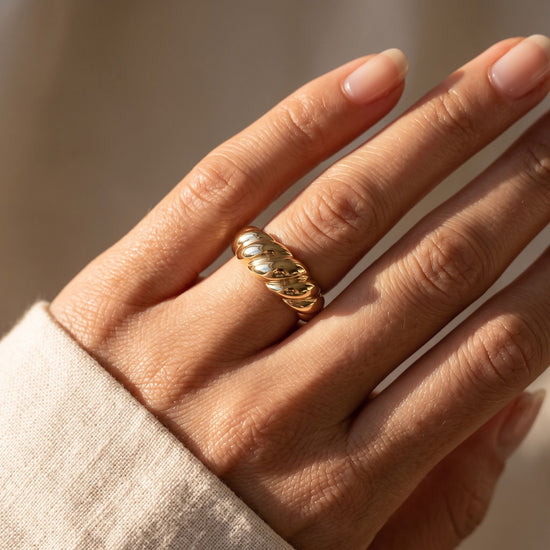 The Doré Eclipse Ring