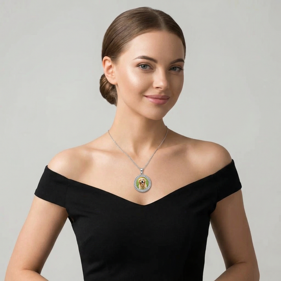 Amaréa Keepsake Pendant