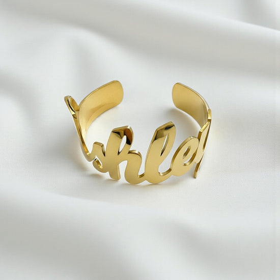 The Rosélia Name Cuff